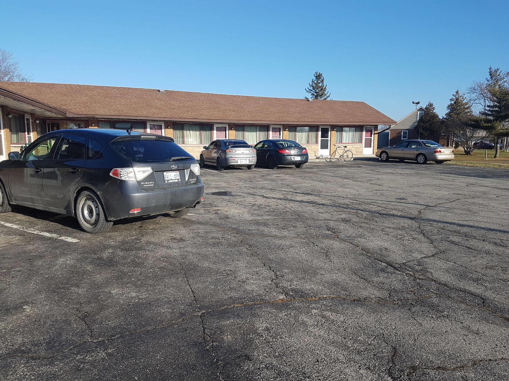 Capri Motel Port Colborne Exterior foto
